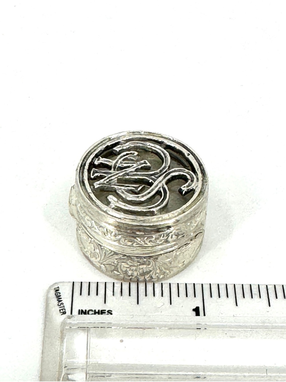 Estate Silver Plated pillbox Trinket Box for vanity - Picture 5 of 6